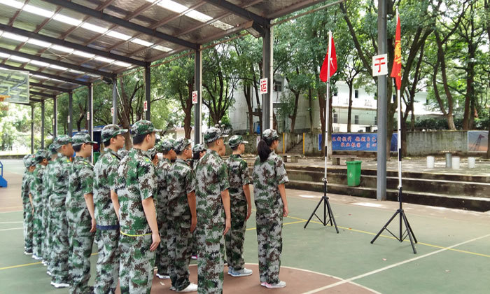 红泉文化军事夏令营