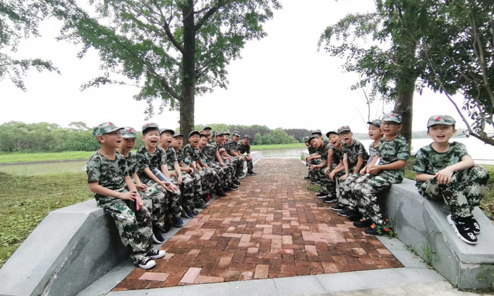 上海军事夏令营一般多少钱一个月